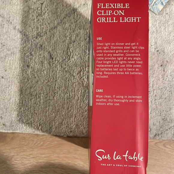 Never used_ Sur La Table _ Flexible Clip-on Grill Light - Picture 2 of 3